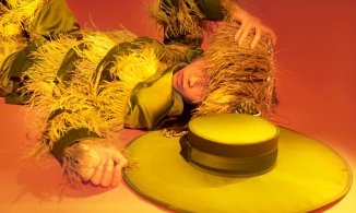 Con gái diva Mỹ Linh ngày càng bạo dạn hơn trong thời trang