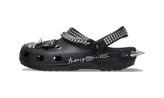 Dép Crocs cực ngầu mang đậm phong cách Punk Rock