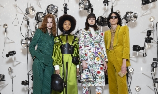 Gen Z: Kẻ tái định hình thời trang cao cấp 