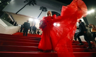 Thảm đỏ LHP Cannes 2021: Tổng kết những màn xoay váy gây thương nhớ 