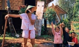 Khi người đẹp Việt chán váy vóc, lăng xê thời trang đồ ngủ, đồ bộ 