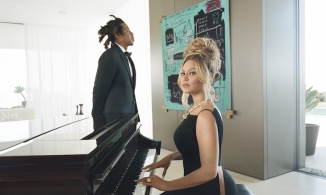  Beyoncé đeo viên kim cương nặng 128 carat trong quảng cáo của Tiffany & Co 