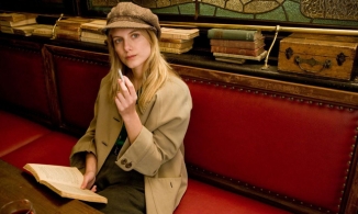 3 tác phẩm chiến tranh có phong cách thời trang đẹp nhất 