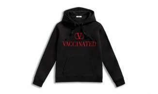 Hãng Valentino ra mắt áo hoodies để gây quỹ hỗ trợ quỹ vaccine Covid-19 