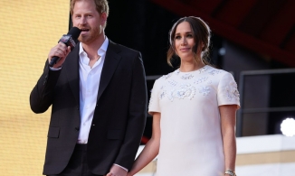Meghan Markle dùng túi Dior vì muốn gợi nhắc hình ảnh công nương Diana?