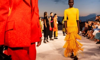 Tua rua là xu hướng thời trang được yêu thích nhất mùa Xuân – Hè 2022 