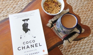 5 quyển sách vén màn biên niên sử cuộc đời của những nhà thiết kế nổi tiếng