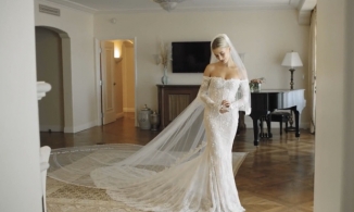 Chiếc váy cưới của Hailey Bieber được cư dân mạng đào lại sau sự ra đi của Virgil Abloh