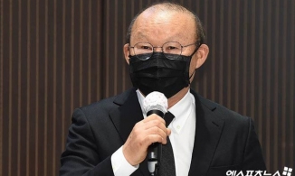 HLV Park Hang Seo đón Tết trong khu cách ly cùng vợ