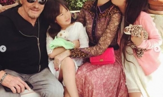 Màn lột xác đỉnh cao của cô bé Việt mồ côi được 'biểu tượng quốc gia' Pháp nhận nuôi 