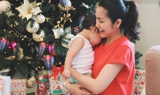 Dạy con khéo như Tăng Thanh Hà, con học mẫu giáo đã tự rửa xe hơi cho bố mẹ