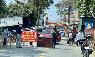 Hải Dương: Mọi ngả đường bị bịt kín như 'Train to busan'