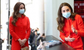 Trái ngược với Meghan bị chỉ trích, Công nương Kate thành công vang dội với cuốn sách đầu tay