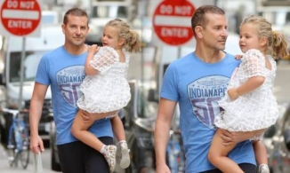 Bạn trai cũ trông con cho Irina Shayk hẹn hò với Kanye West