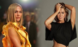 Vợ cũ Brad Pitt bày tỏ sự ngưỡng mộ đến Jennifer Lopez