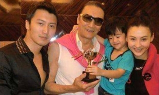 Bố Tạ Đình Phong tiết lộ mối quan hệ với con trai thứ 3 của Trương Bá Chi