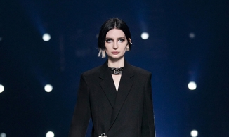 Con gái của ngôi sao quá cố Paul Walker gây ấn tượng với vai trò người mẫu