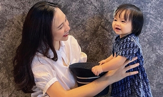 Đàm Thu Trang trang điểm lộng lẫy nhưng con gái lại phản ứng như 'thấy người lạ'