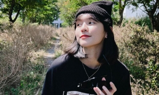 Hải Tú tung loạt ảnh chào năm mới, hứa hẹn quay lại mạnh mẽ trong 2022