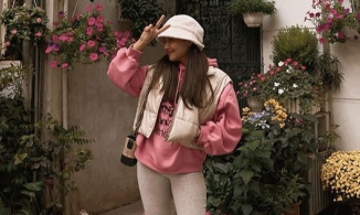 ''Mẹ bỉm sữa' Phanh Lee nặng 62kg vẫn quyến rũ, thon gọn