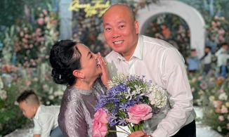 Cuộc sống ngập trong ngôn tình của cô giáo Văn Thùy Dương sau khi tái hôn và làm mẹ ở tuổi 50