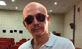 NSND Trung Anh bất ngờ cạo trọc đầu