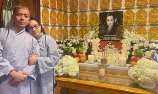 Việt Hương lo thủ tục đưa Phi Nhung về Mỹ, Wendy Phạm mong gặp mẹ lần cuối