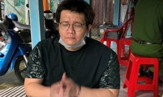 Nhâm Hoàng Khang lên mạng nói 'đạo lý' chỉ vài giờ trước khi bị bắt 