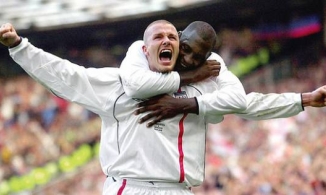 4 triệu người vào xem clip David Beckham ngồi cười một mình