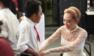 Tóc Tiên khóa tài khoản Facebook sau khi có phát ngôn liên quan đến Hồ Văn Cường