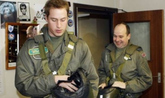 Hoàng tử William từng có thu nhập tiền tỷ khi phục vụ trong quân đội 