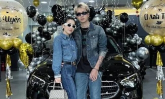 Du Uyên tậu xế hộp 2,4 tỷ đồng