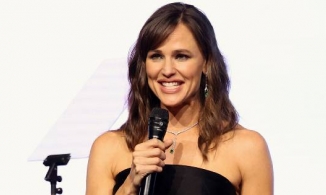 Vợ cũ của Ben Affleck được vinh danh là Người phụ nữ của năm 2022