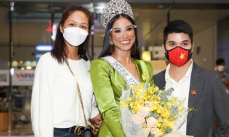 Kim Duyên bị cho là 'không thành tâm' khi mượn người viết thiệp 'tri ân' H'Hen Niê và CEO Bảo Hoàng