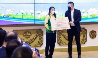 Đội tuyển bóng đá nữ Việt Nam được Vũ Khắc Tiệp tặng nửa tỷ 