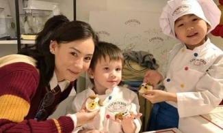 Trương Bá Chi lái xe đưa con trai thứ 3 đi chơi, bịt kín nhưng vẫn khiến dân tình xôn xao 