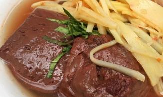 Tiết luộc, món quà chiều  chuẩn ngon, bổ, rẻ cho ngày lạnh