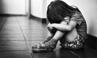 Nghệ An: Bảo vệ trường học dụ cháu bé quan hệ tình dục rồi quay clip lại