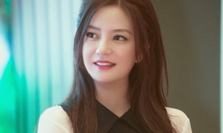 Triệu Vy bị đồn sống chung với một đạo diễn trẻ khi chưa ly hôn 