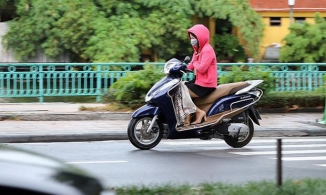 Miền Bắc đón đợt không khí lạnh gây mưa lớn, áp thấp xuất hiện ở Biển Đông