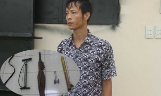 Bé trai 9 tuổi đêm nào cũng nằm mơ bị bố chốt cửa đánh dù đang ở cùng bà