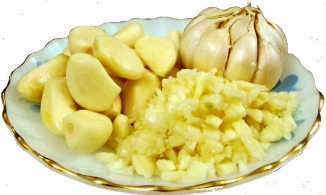 Quảng Ninh: Trị ngứa vùng kín bằng ngâm nước pha tỏi, cô gái bị loét âm hộ