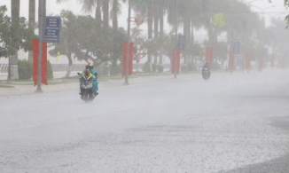 Trung Bộ mưa rất lớn 5 ngày liên tiếp, nguy cơ ngập lụt diện rộng