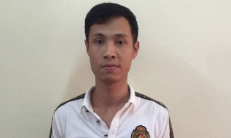 Đưa bạn gái đi nhà nghỉ nhưng không có tiền trả, thanh niên trộm xe máy