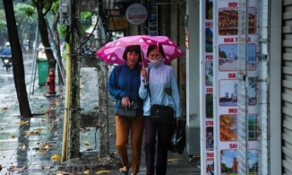 Thời tiết ngày 24/10: Bắc Bộ ngày nắng đêm lạnh, miền Trung vẫn an toàn