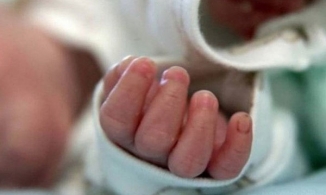 Bé trai 12 tháng tuổi tử vong bất thường trong ngày đầu đi nhà trẻ