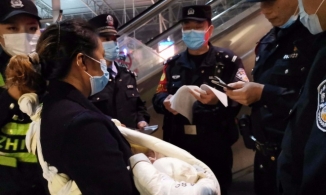 Thất nghiệp vì Covid-19,  người cha bán con với giá 570 triệu đồng