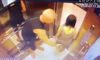 Gã đàn ông ngoại quốc vỗ mông phụ nữ trong thang máy bị phạt 200 ngàn đồng