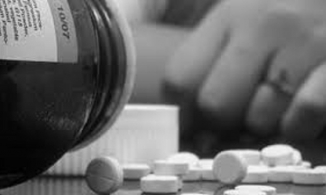 Nữ sinh lớp 10 tự tử vì thầy giáo không chịu cưới mình về làm vợ như đã hứa