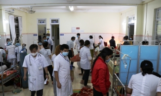 153 người nhập viện do ăn xôi của đoàn từ thiện: Xôi được nấu từ ngày hôm trước